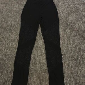 Vocal leggings